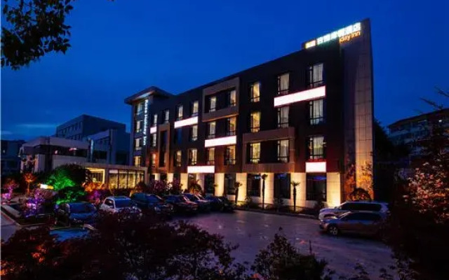 Rose Holiday Hotel