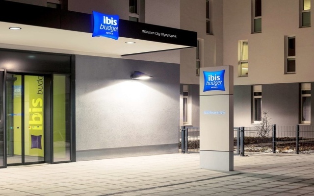 Отель Ibis Budget Munich City Olympiapark Мюнхен вид на фасад