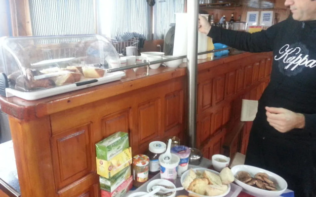 Venezia Boat & Breakfast Caicco Freedom