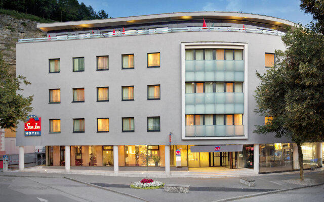 Отель Star Inn Hotel Salzburg Zentrum Австрия, Зальцбург - 7 отзывов об отеле, цены и фото номеров - забронировать отель Star Inn Hotel Salzburg Zentrum онлайн вид на фасад