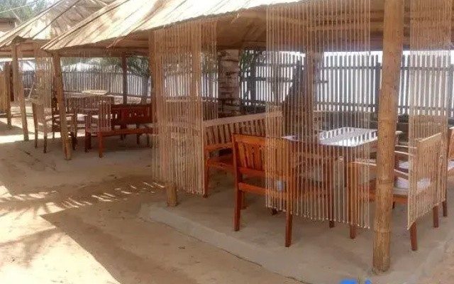 Sunrise Hotel Larantuka