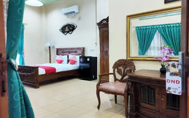 OYO 2994 Hotel Wedika