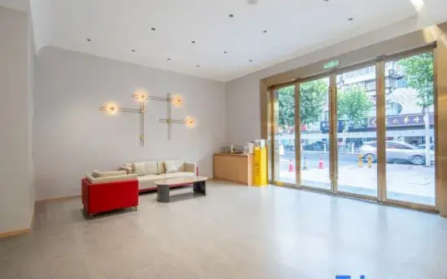 Xiyue Hotel Migong Walmart Minfa Plaza Store