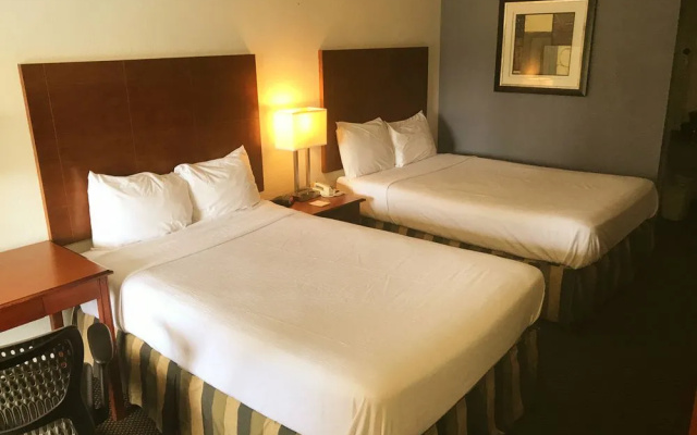 Days Inn & Suites Mobile