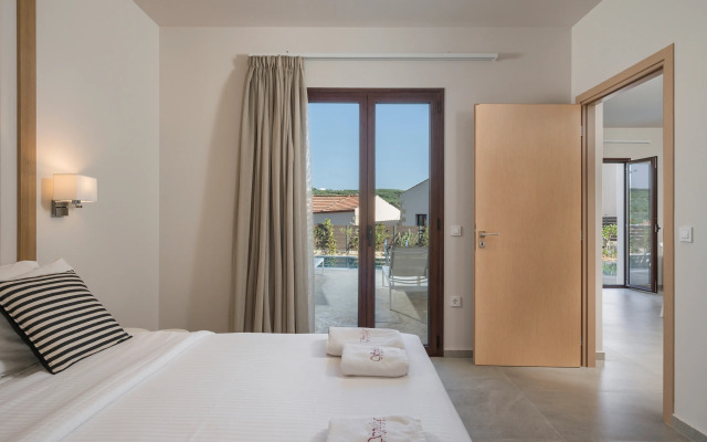 Spilia Village Hotel & Villas