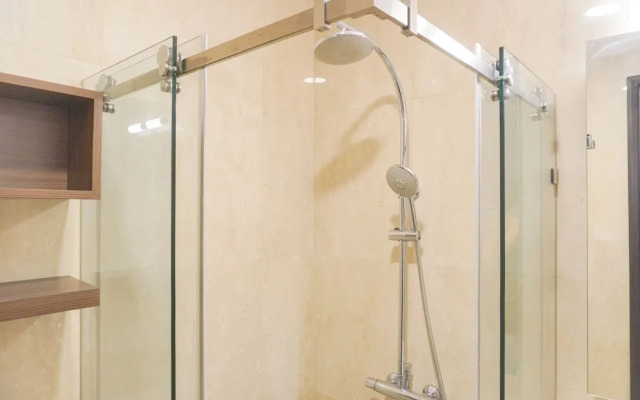 Comfort And Elegant 2Br Sudirman Suites Apartment