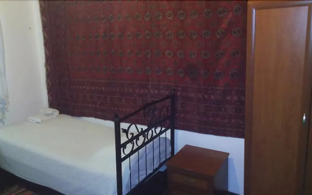 Oasis Hostel