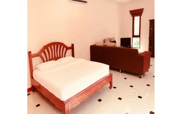 Punyapha Beach Villa