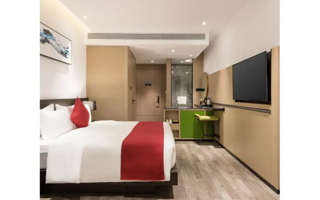 Huali Hotel