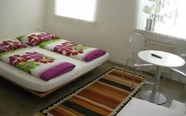 Rentyourroom