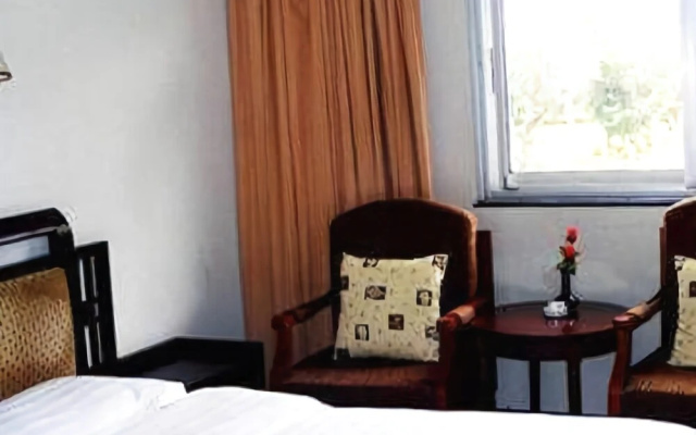 Huadao Holiday Hotel