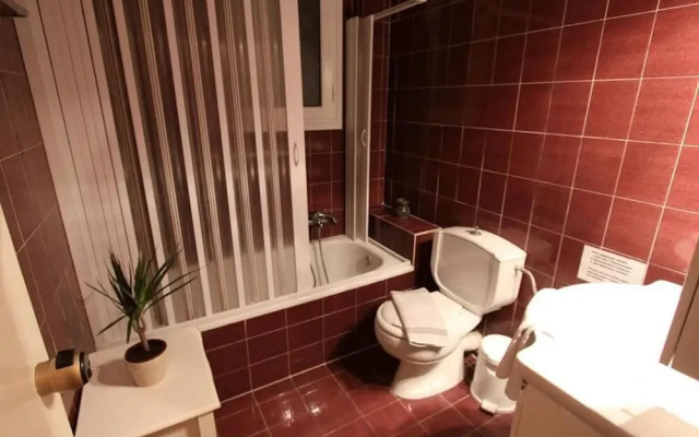 Glyfada Two Floors Maizonette Aa2g 61