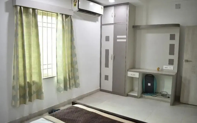 Mayur Hotel