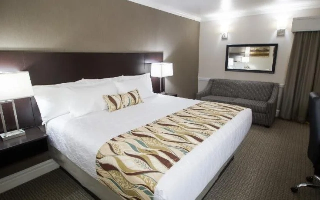 University Inn & Conference Center