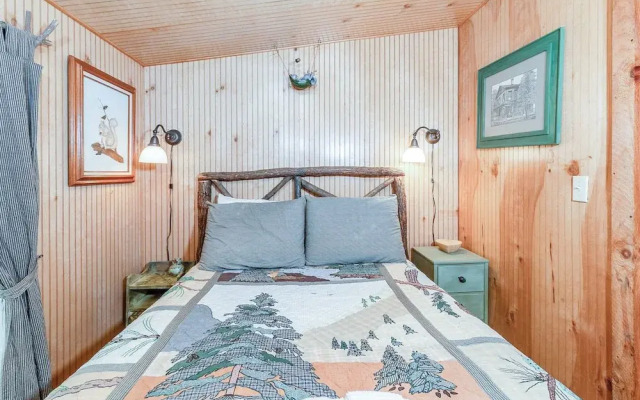 The Cabins at Seven Foxes