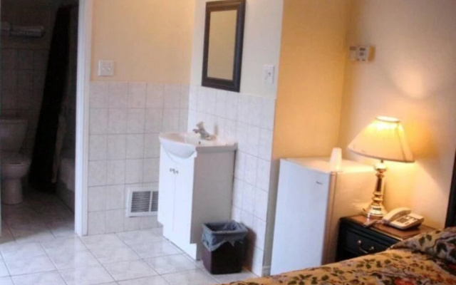 Wayfare Motel