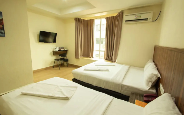 Expo Hotel