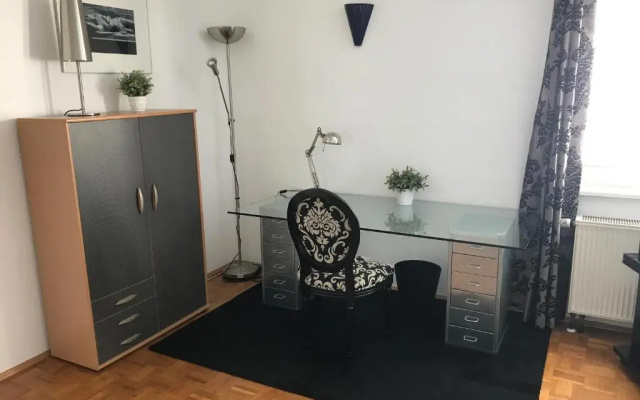 Apartmenthaus Zentrum Komfort Apartments mit Miniküchen verschiedener Größen