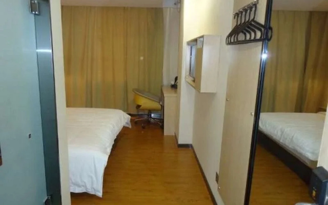 IU Hotel JInzhong Jiexiu Railway Station Branch