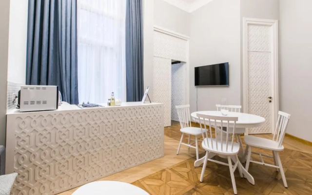 KuXoS Apartment On Machabeli Street