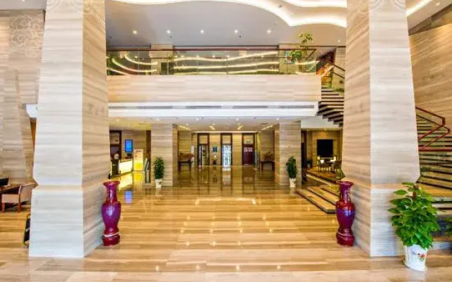 GreenTree Eastern Yichang Jindongshan Hotel