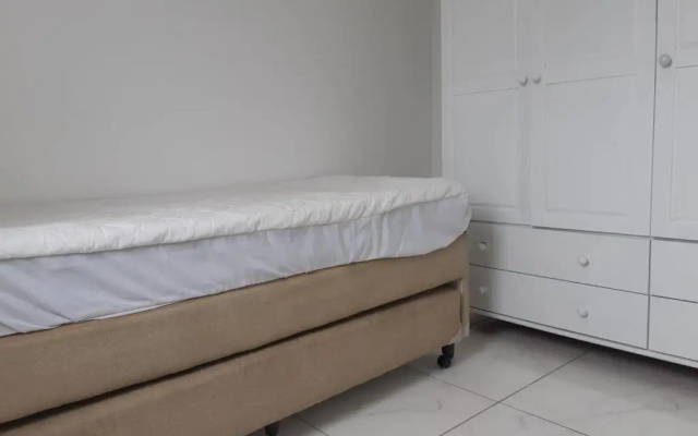 13B1 Moderno apartamento com wi-fi, 2 dormitórios