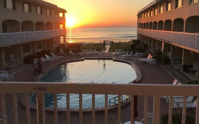 Win-San C-104 - 2 Br Condo