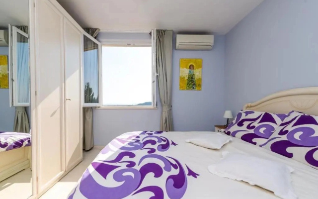 Sea View Apartments