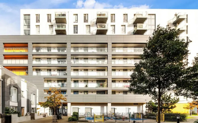 Luxury 2 bed 2 Bath Apartment in Canary Wharf
