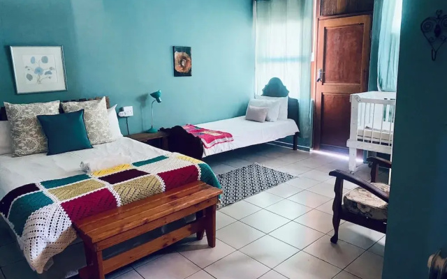 Suzies Huis Restaurant Bed and Breakfast
