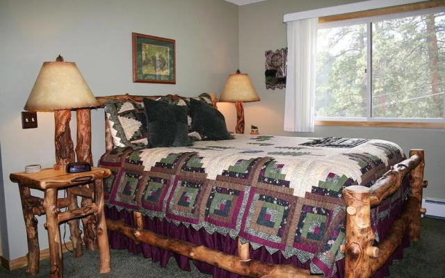 Fawn Valley Inn: 306