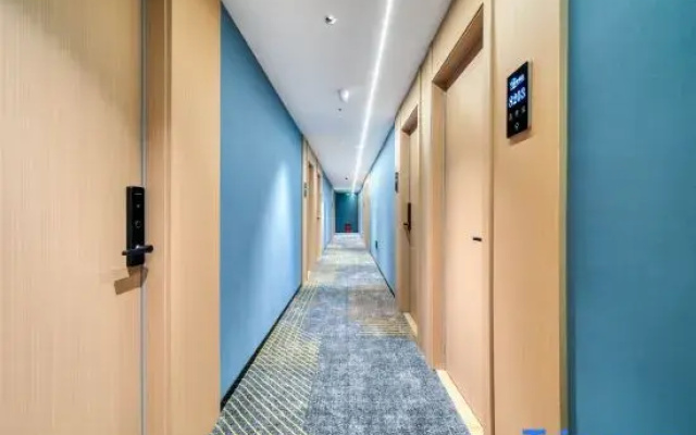 Yiwu Shunlong Hotel (Yiting Branch)