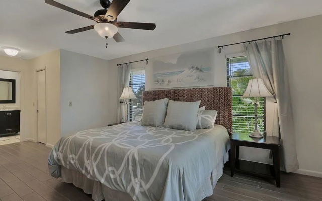 Sycamore Home