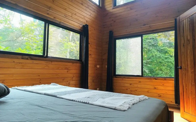 Thoas Lodge