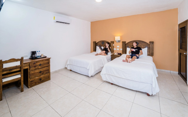 Hotel Hacienda Inn Aeropuerto