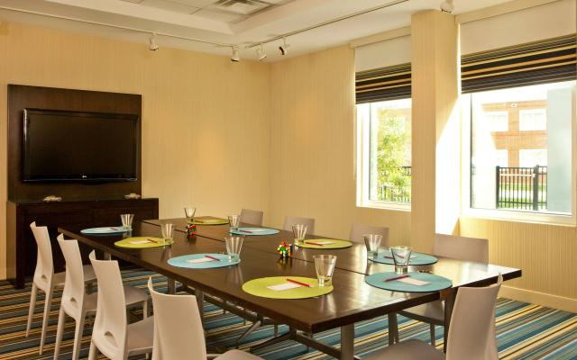 Aloft Chesapeake