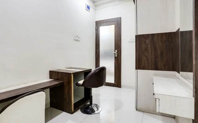 FabHotel Blue Star