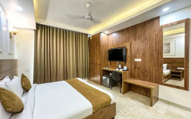 Hotel Nirvana Bliss Behind Parmarth Niketan