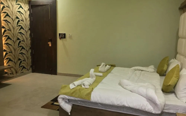 Hotel Ratan Royal Inn
