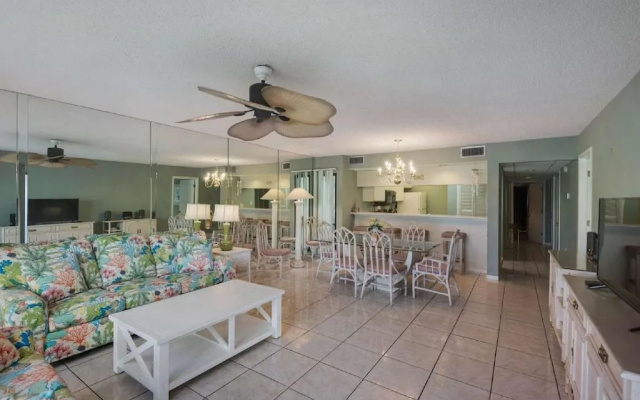 Edgewater Golf Villa 2106