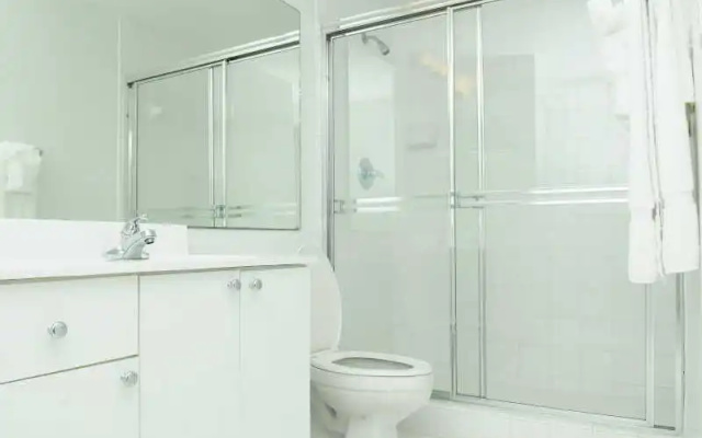 Large 3 Bedroom Apartment in Sunny Isles