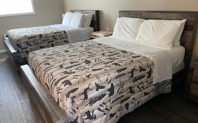 Timber Wolf Inn Motel