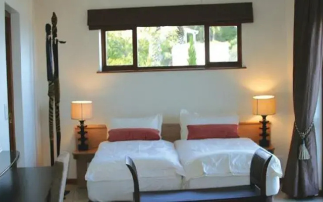 Emro House