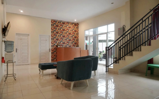 OYO 1394 Rumaisa Homestay Syariah