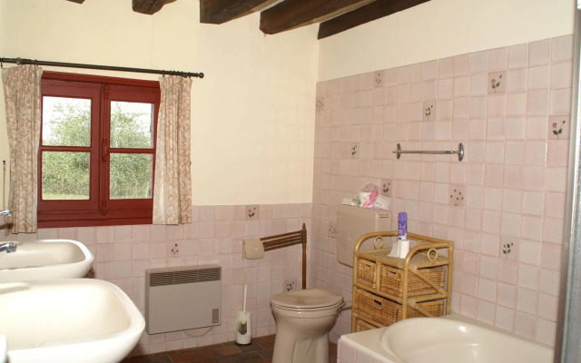 Holiday home in St. Maurice sur Aveyron with garden