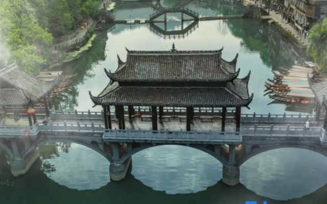 Xueqingji Yunlu River View Homestay