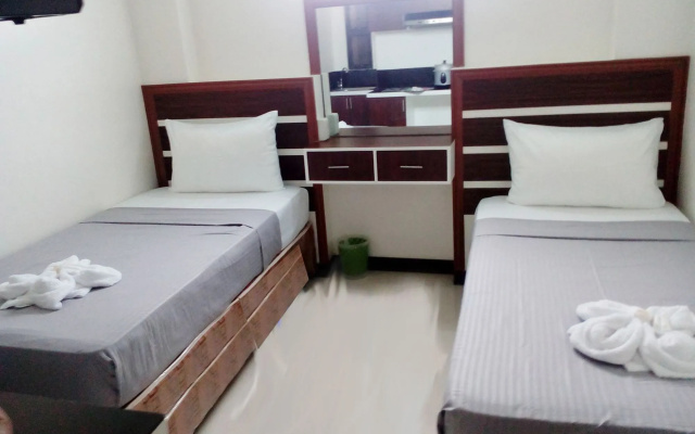 Circle-b Apartelle & Suites