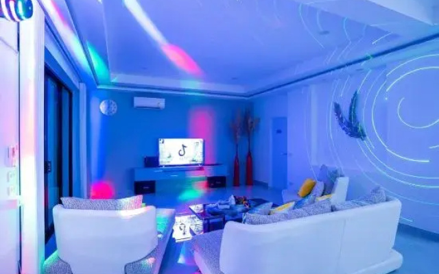 Nine9 Pool Villa Pattaya "3bed" Walking Street 2km