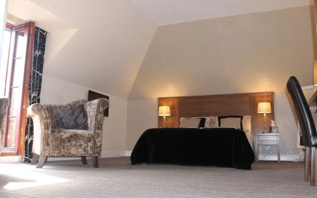 Beancross Restaurant And Hotel