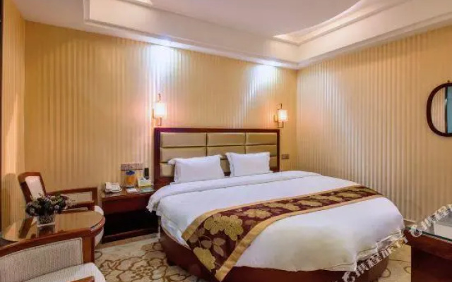 Gold Silver Dragon Hotel